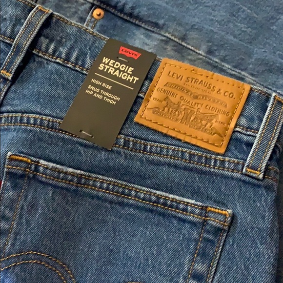 Levi’s wedgie - Picture 3 of 4